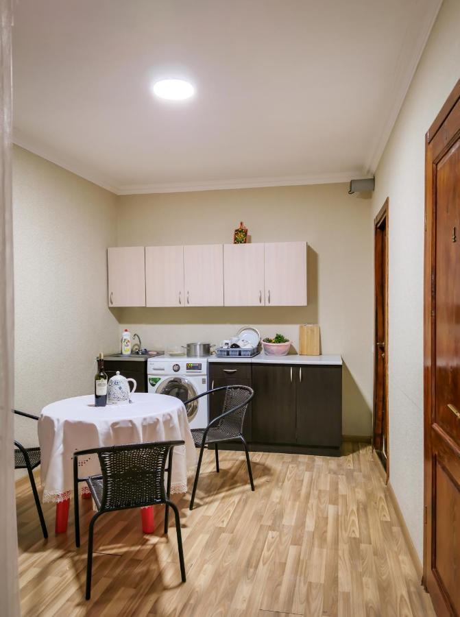 Myvibe Hotell Tbilisi Exteriör bild